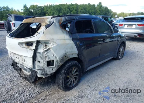 2017 Hyundai Tucson Se z USA, uszkodzony, nr VIN KM8J3CA40HU420601